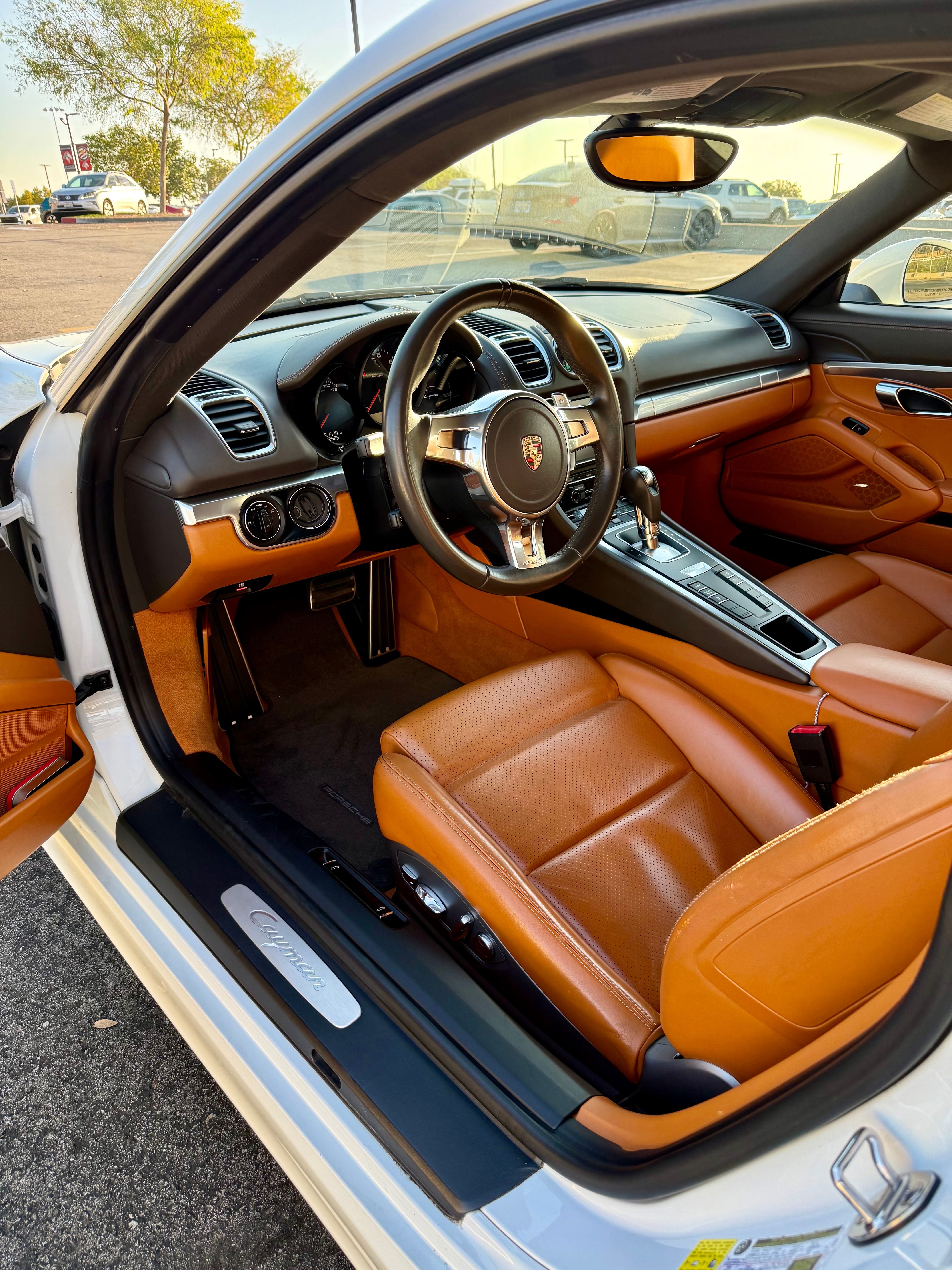 Used 2014 Porsche Cayman RWD image 12