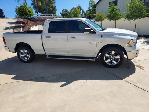 Used 2017 RAM 1500 Big Horn RWD image 6