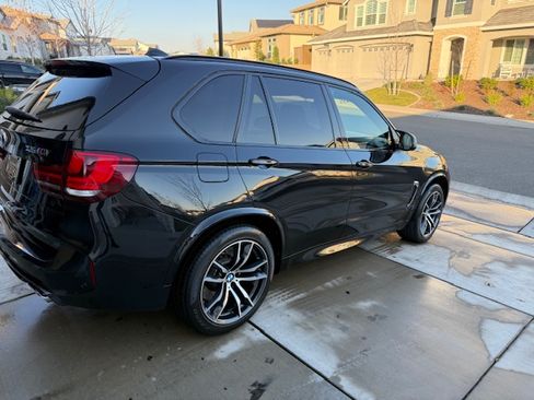 Used 2017 BMW X5 M image 2