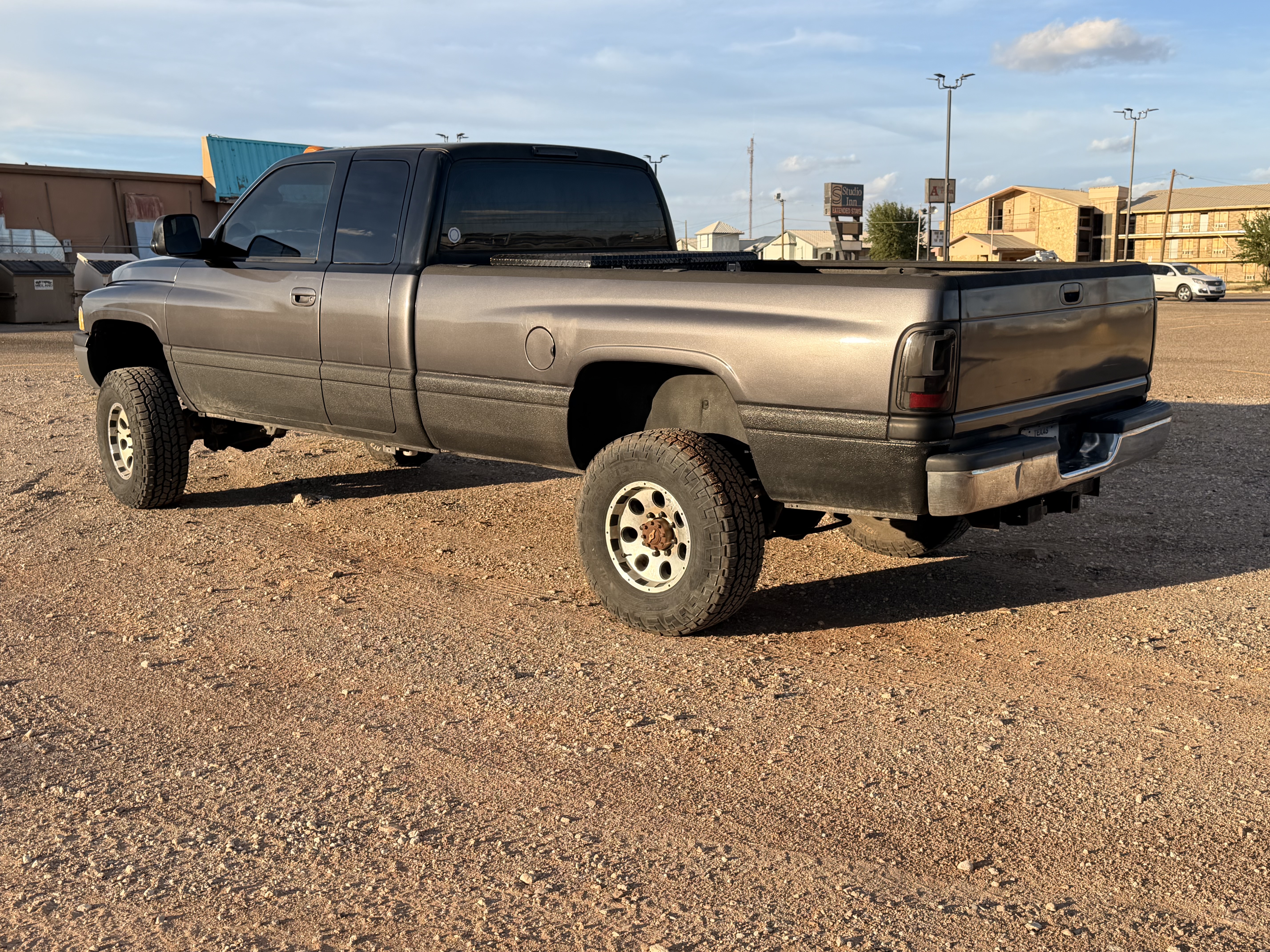 Used 1999 Dodge Ram 2500 Truck 4x4 Quad Cab image 4