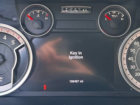 Used 2016 RAM 2500 Laramie image 20