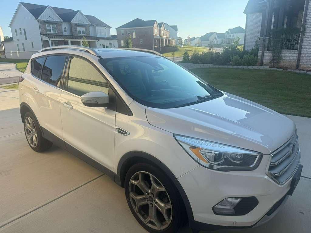 Used 2017 Ford Escape Titanium w/ Equipment Group 301A AWD/4WD image 4
