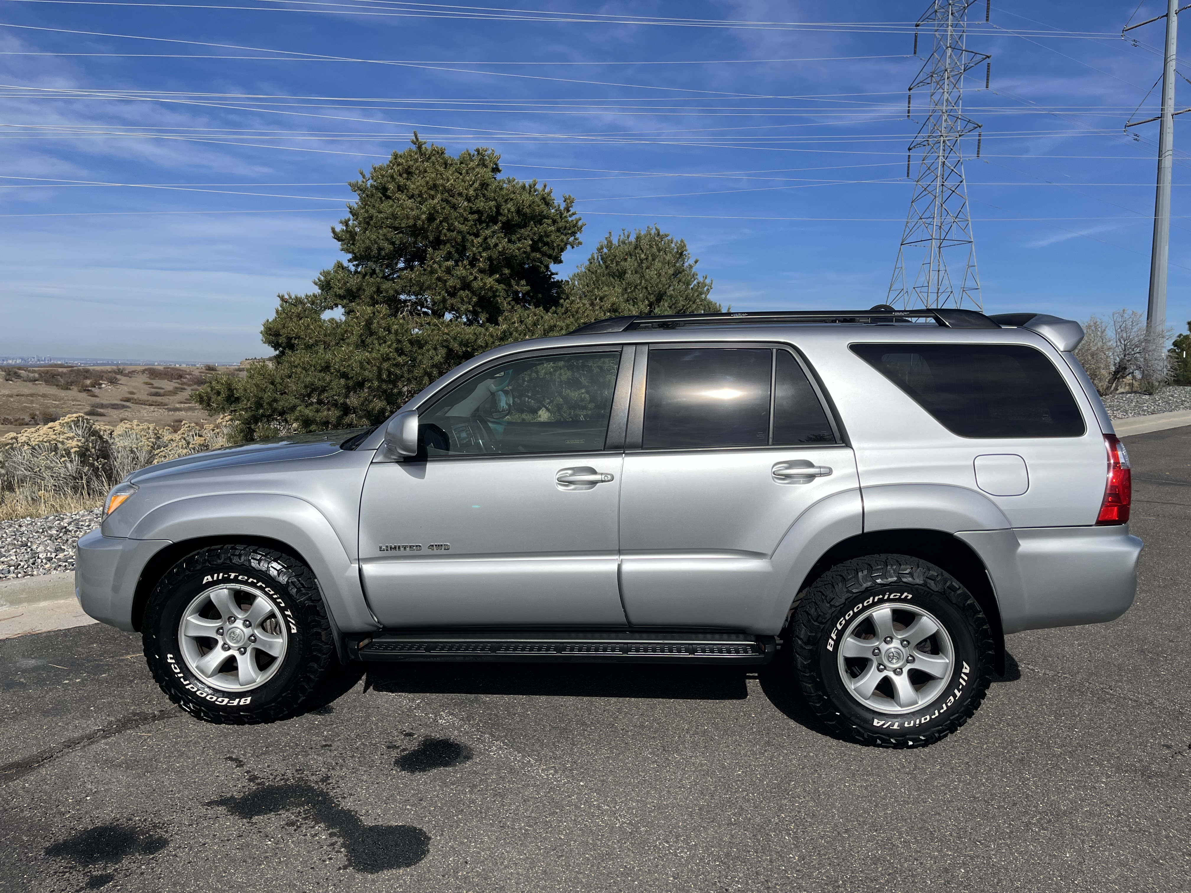 Used 2008 Toyota 4Runner Limited w/ Limited Extra Value Pkg 1 AWD/4WD image 4