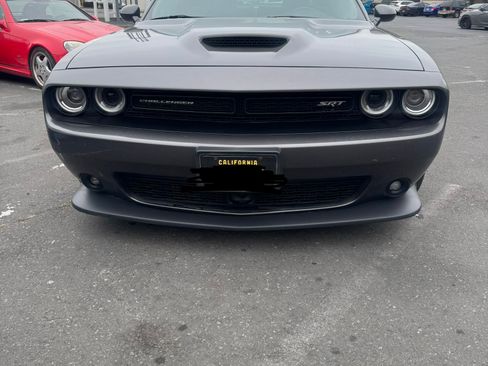 Used 2015 Dodge Challenger SRT w/ Technology Group RWD image 8
