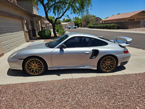 Used 2003 Porsche 911 Turbo image 2