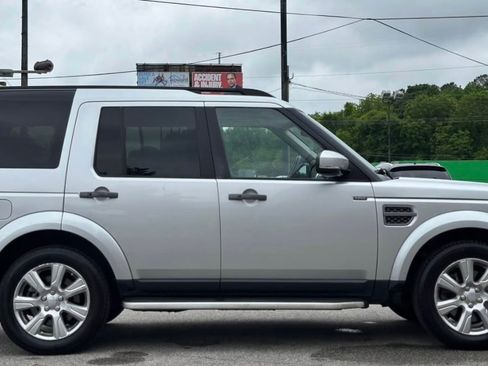 Used 2016 Land Rover LR4 HSE AWD/4WD image 2