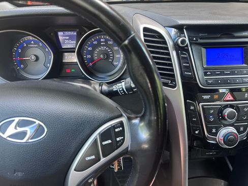 Used 2013 Hyundai Elantra GT w/ Style Pkg FWD image 6