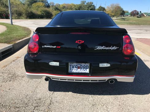 Used 2002 Chevrolet Monte Carlo SS w/ Pace Car Replica Pkg image 2