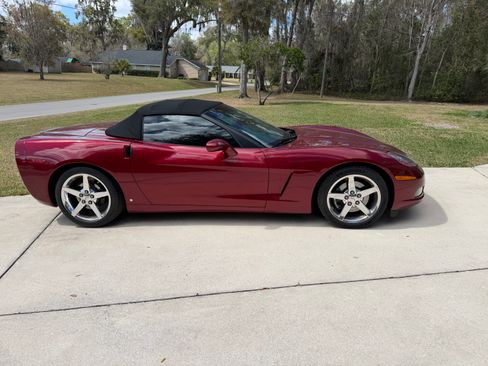 Used 2006 Chevrolet Corvette Convertible w/ Preferred Equipment Group image 1