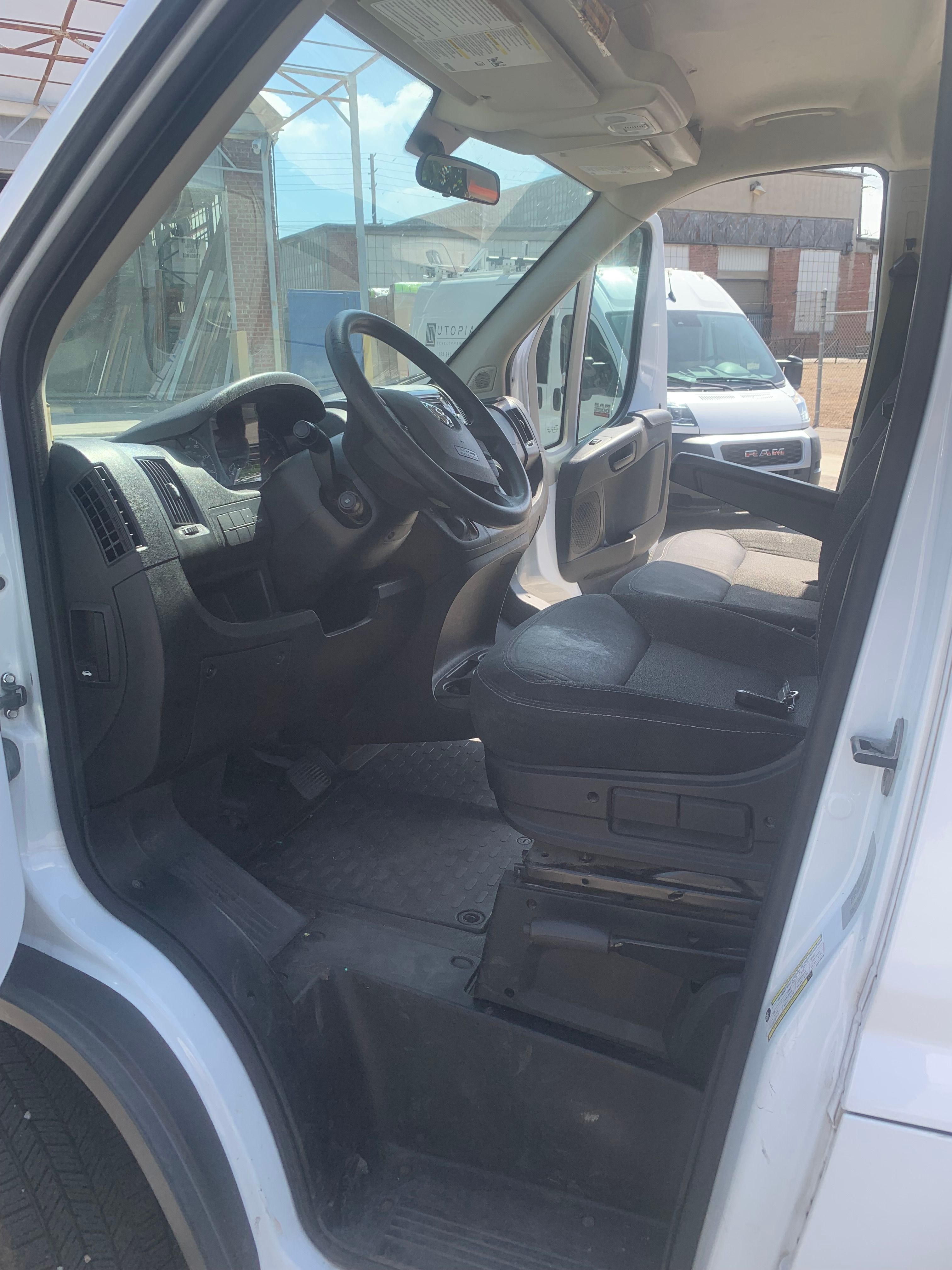 Used 2017 RAM ProMaster 2500 w/ Interior Convenience Group FWD image 12
