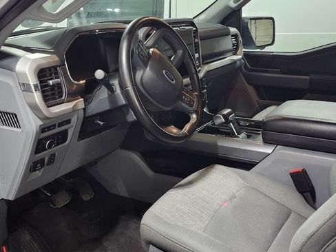 Used 2023 Ford F150 Lightning XLT image 19