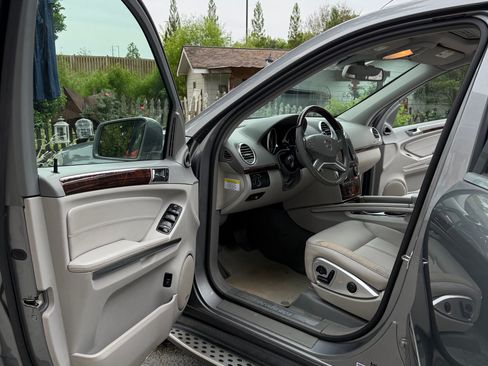 Used 2012 Mercedes-Benz GL 450 4MATIC image 16