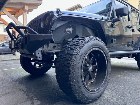 Used 2010 Jeep Wrangler Unlimited Sport image 10