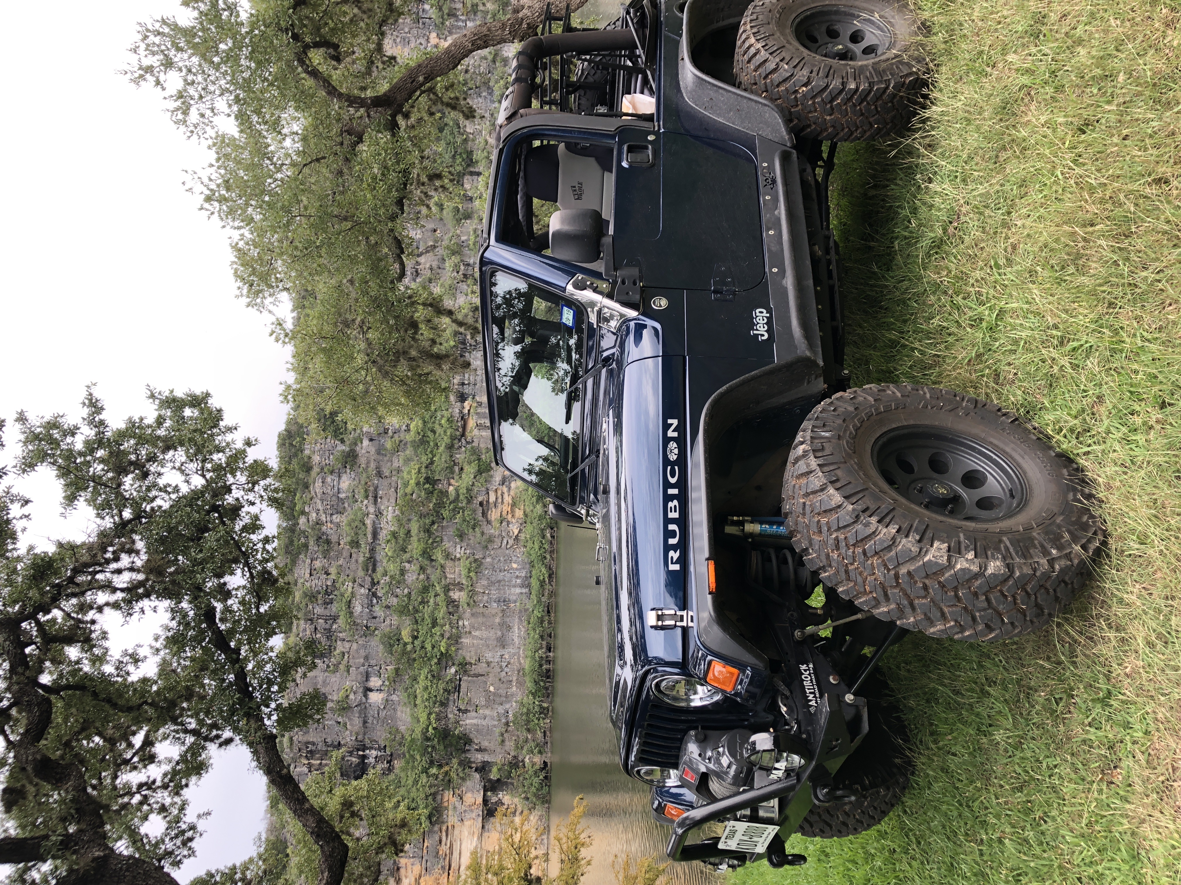 Used 2004 Jeep Wrangler Rubicon w/ Dual Top Group AWD/4WD image 1