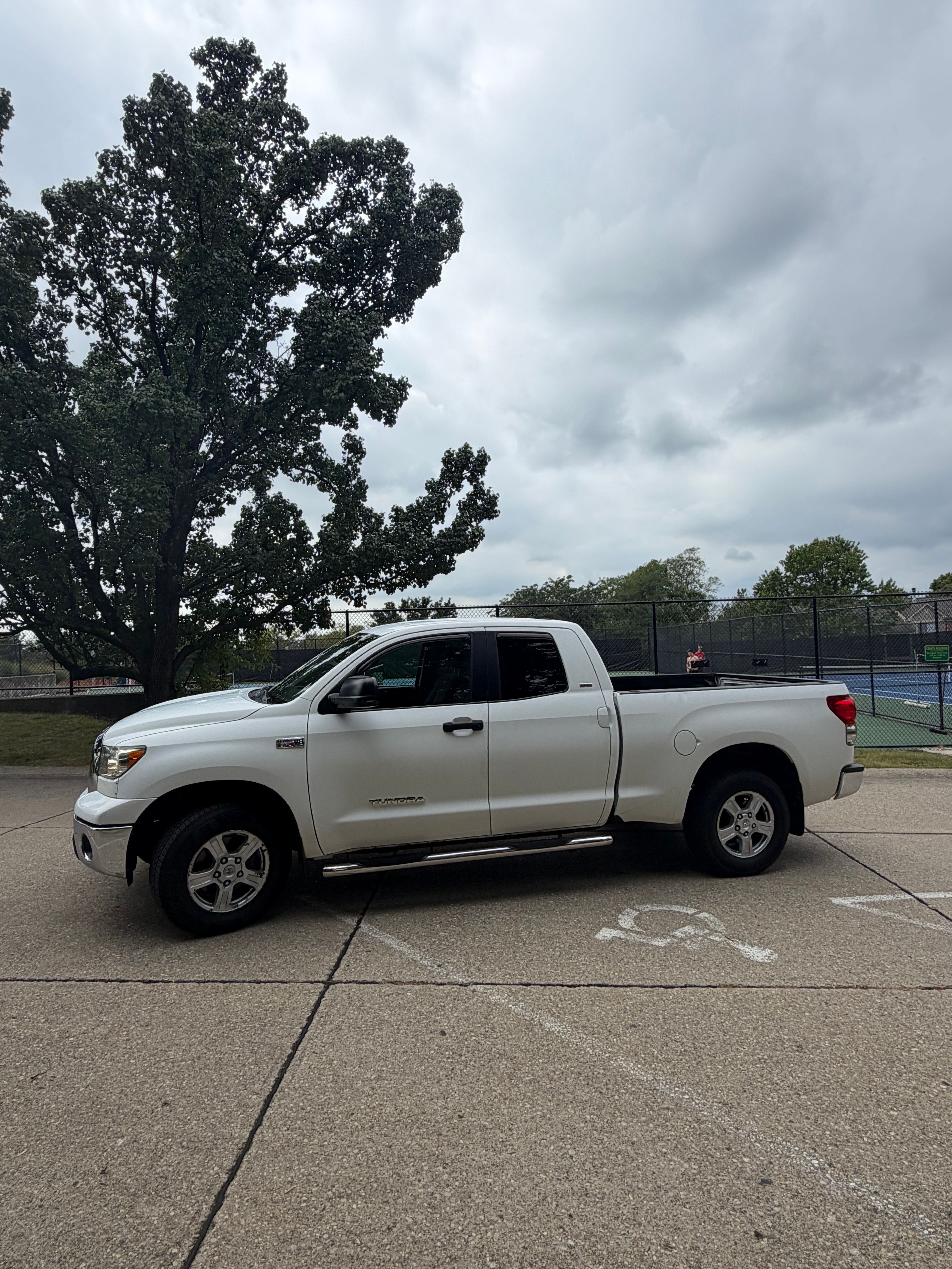 Used 2007 Toyota Tundra SR5 AWD/4WD image 2