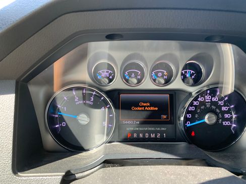 Used 2016 Ford F250 Lariat w/ Lariat Ultimate Package image 2