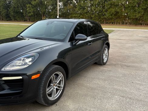 Used 2022 Porsche Macan image 9