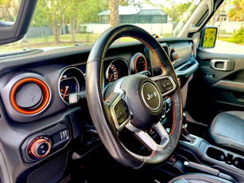 Used 2023 Jeep Gladiator Mojave w/ LED Lighting Group image 10