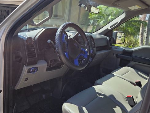 Used 2017 Ford F150 XL w/ Equipment Group 101A Mid image 9