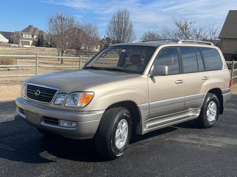 Used 2000 Lexus LX 470 4WD image 1