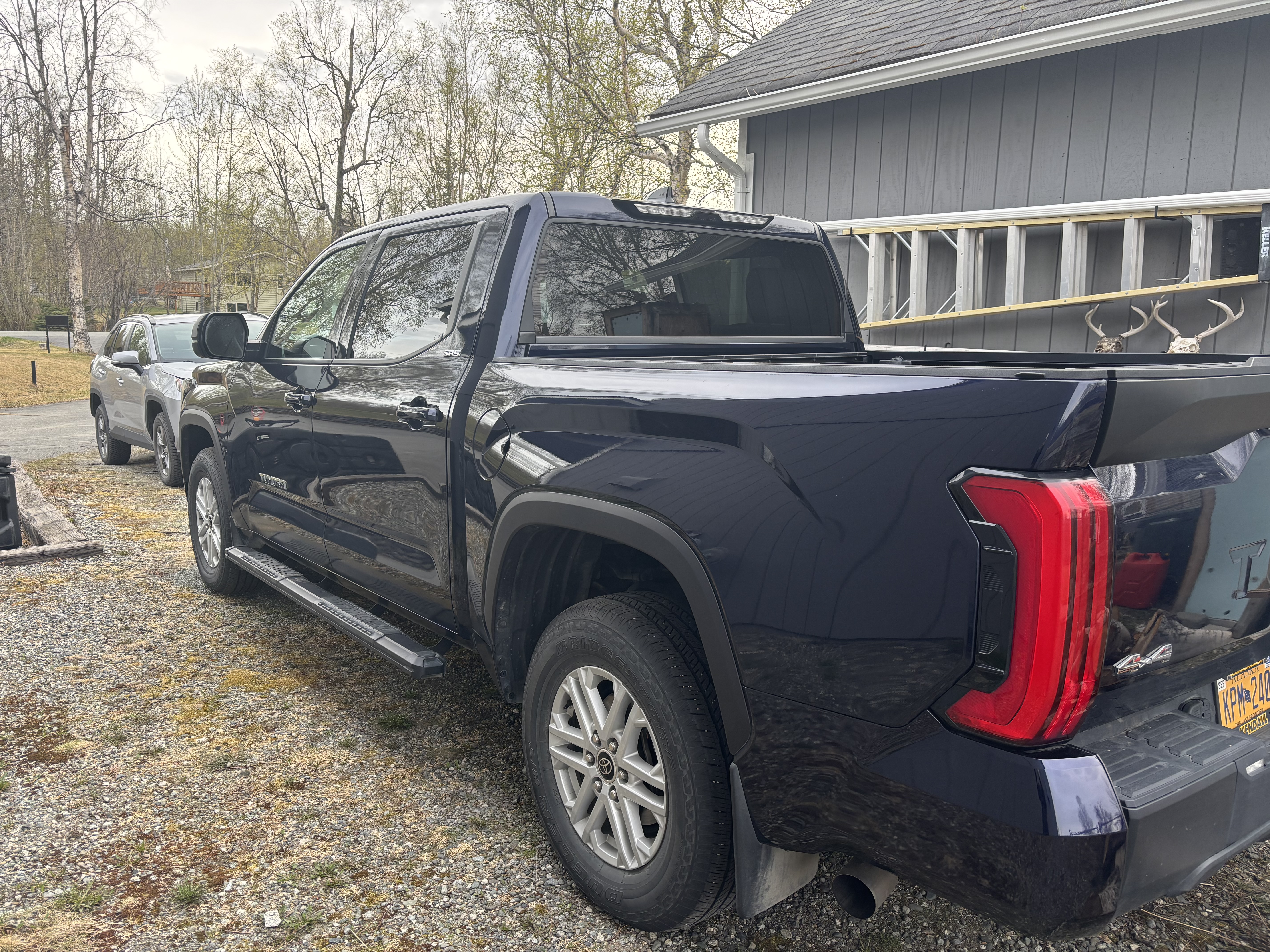 Used 2022 Toyota Tundra SR5 w/ SR5 Premium Package AWD/4WD image 4