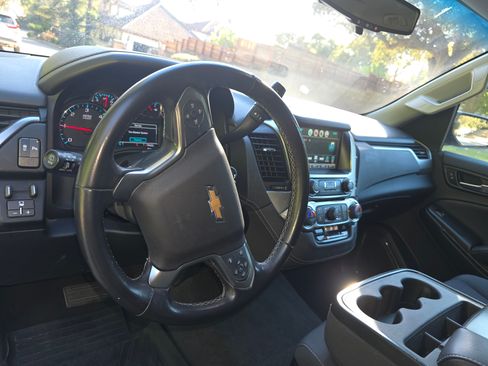 Used 2019 Chevrolet Tahoe LS w/ Max Trailering Package image 5