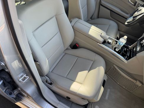 Used 2014 Mercedes-Benz E 350 Sedan image 12