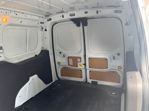 Used 2023 Ford Transit Connect XL image 5