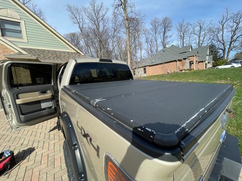 Used 2010 Ford F150 XLT image 14