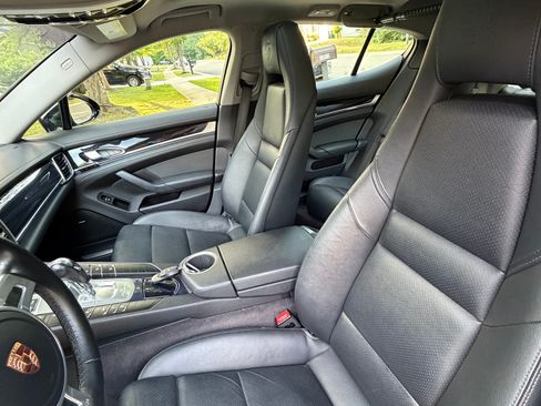 Used 2016 Porsche Panamera image 6