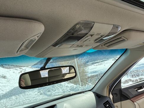 Used 2014 Subaru Outback 2.5i Limited w/ Moonroof Package image 11