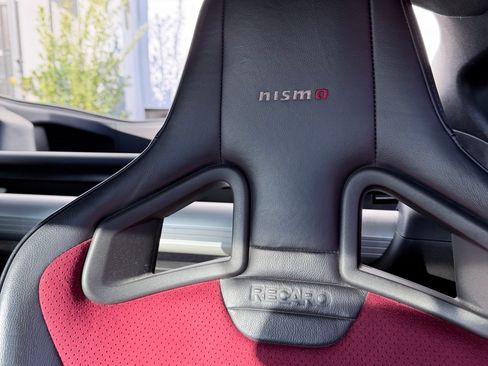 Used 2015 Nissan 370Z NISMO image 16