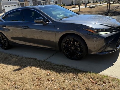 Used 2022 Lexus ES 350 F Sport w/ Accessory Package 2 image 10