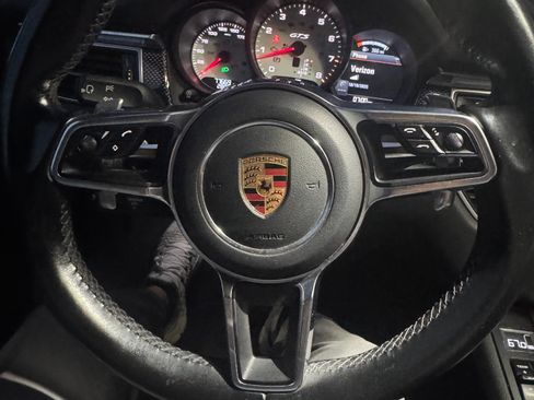 Used 2018 Porsche Macan GTS image 11