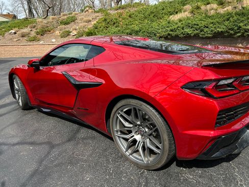 Used 2024 Chevrolet Corvette Z06 w/ Battery Protection Package image 8