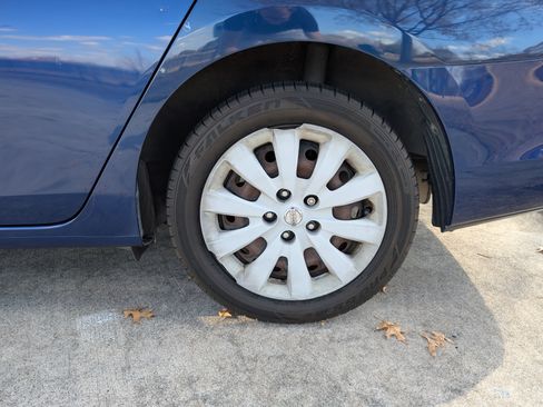 Used 2018 Nissan Sentra S image 15