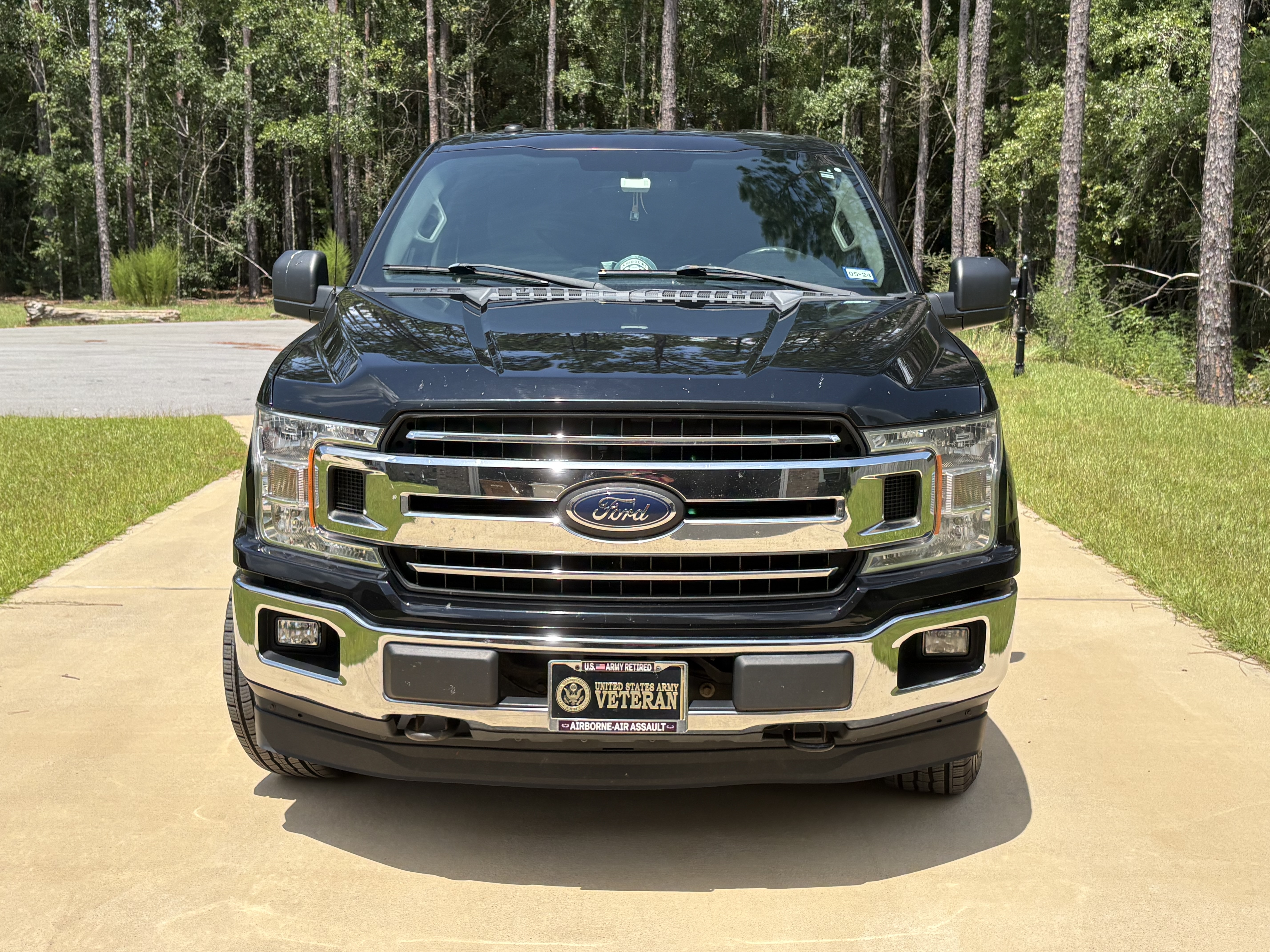Used 2018 Ford F150 XLT w/ Trailer Tow Package AWD/4WD image 9