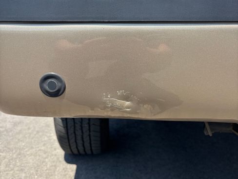 Used 2014 Ford F150 Lariat w/ Equipment Group 502A Luxury image 9