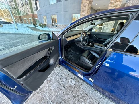 Used 2020 Tesla Model Y Performance image 11