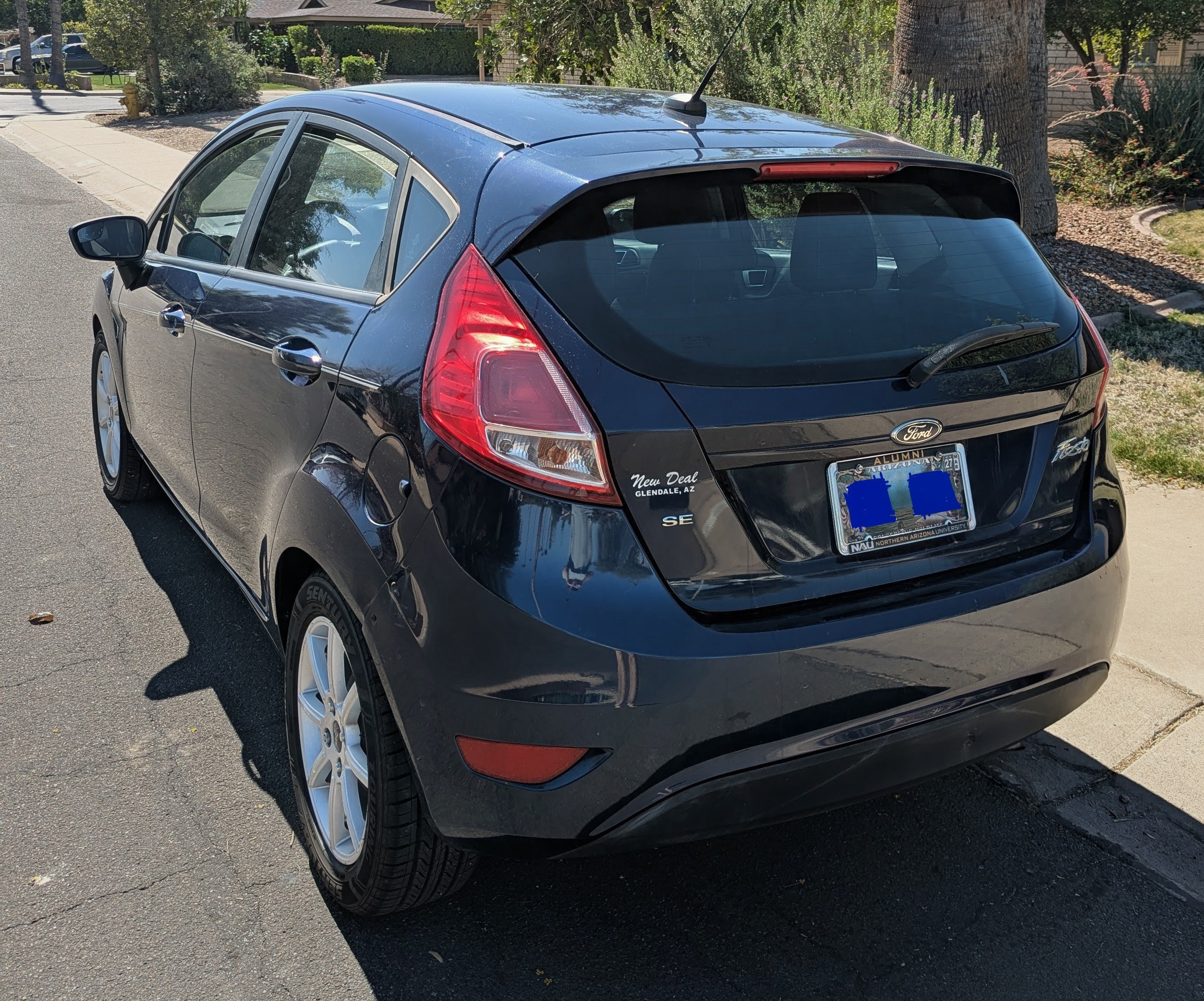 Used 2016 Ford Fiesta SE w/ Equipment Group 201A FWD image 8