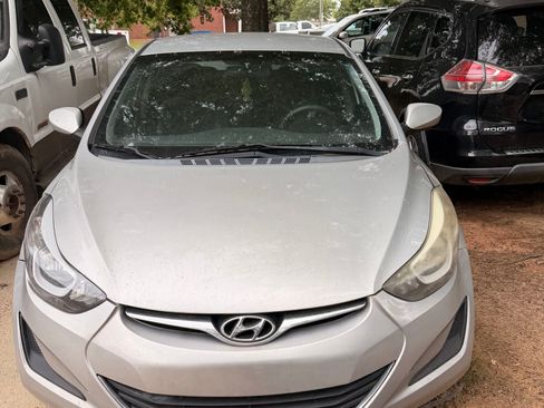 Used 2016 Hyundai Elantra SE FWD image 11