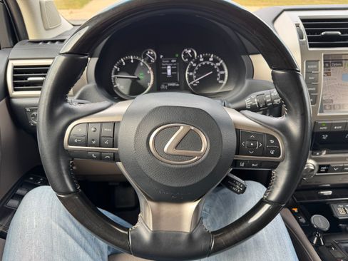 Used 2021 Lexus GX 460 Luxury image 10