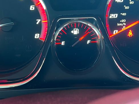 Used 2016 GMC Acadia SLE image 6