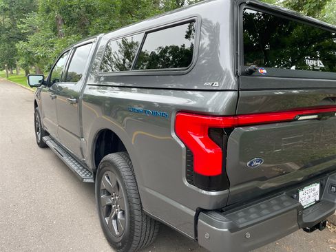 Used 2022 Ford F150 Lightning Lariat w/ Equipment Group 511A High image 9