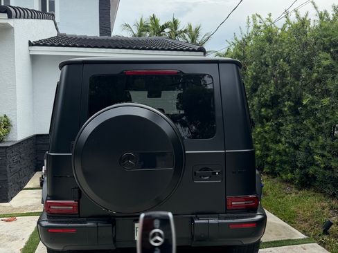 Used 2024 Mercedes-Benz G 63 AMG 4MATIC image 4