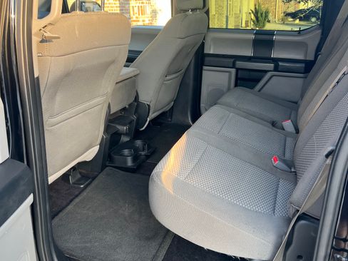 Used 2017 Ford F150 XLT image 15