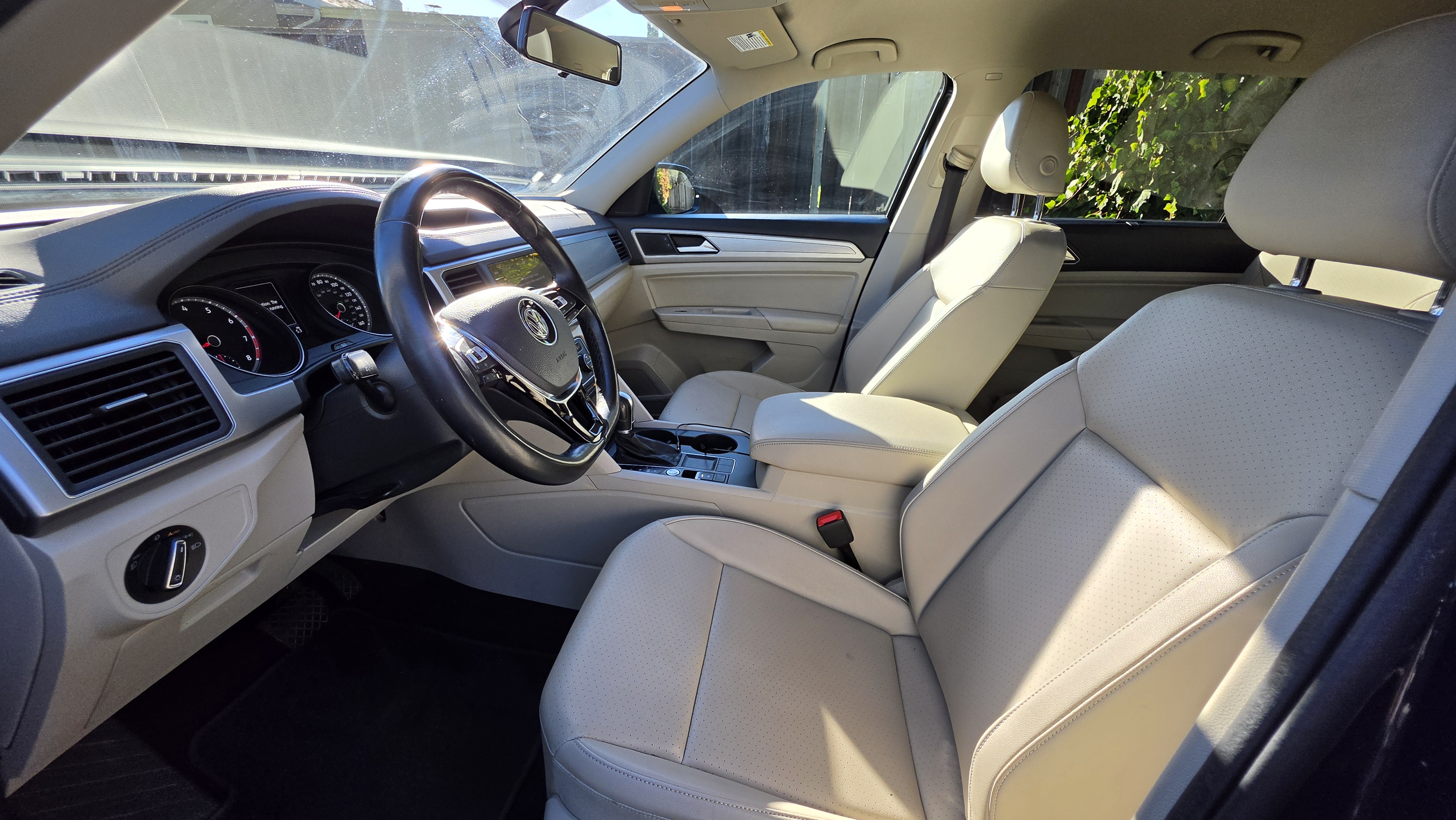Used 2019 Volkswagen Atlas SE w/ Towing Package FWD image 19