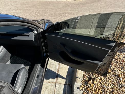 Used 2024 Tesla Model 3 Performance image 23