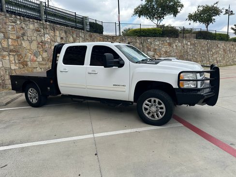 Used 2014 Chevrolet Silverado 2500 LT w/ Z71 Appearance Package image 28