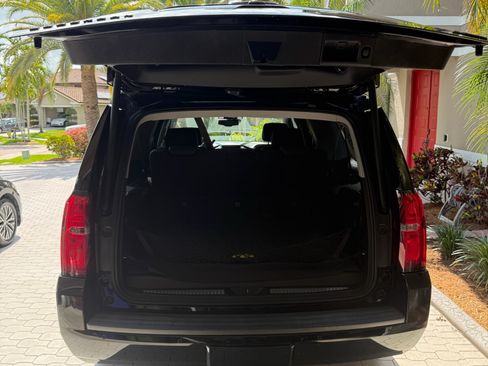 Used 2016 Chevrolet Suburban LT AWD/4WD image 8